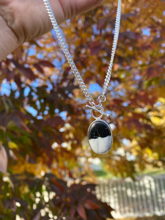 Yin & Yang ☯️ Toggle Necklace ✨