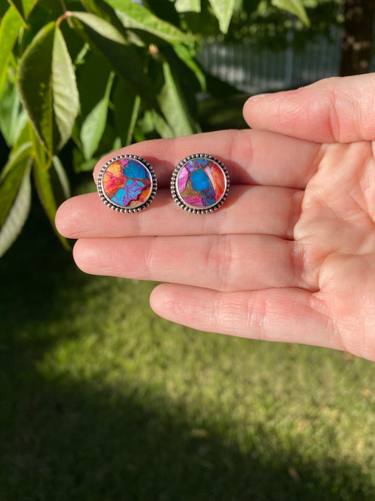 Sunburst Studs 🌞
